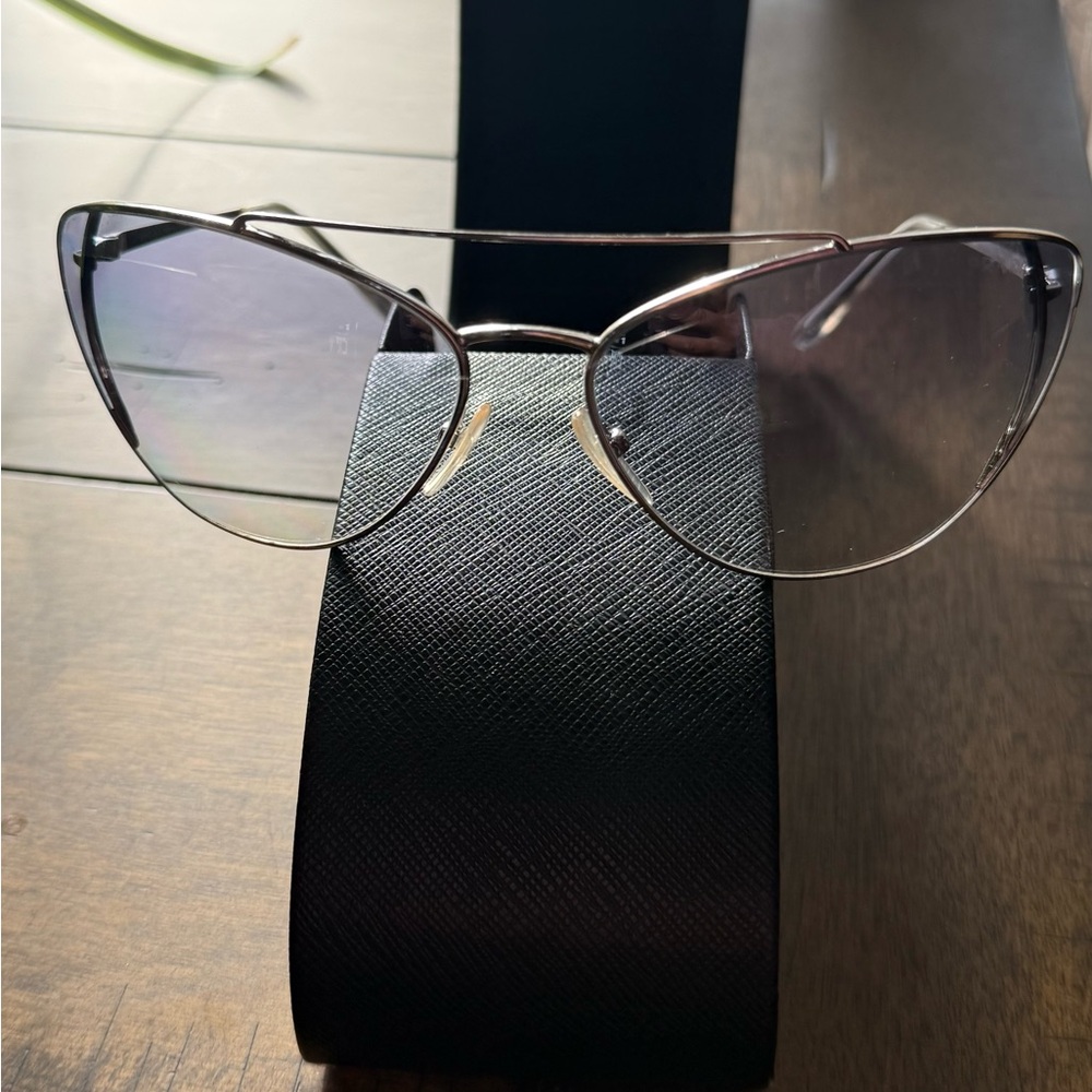 PRICE DROP! Authentic PRADA SUNGLASSES CATWALK COLLECTION with CASE - Picture 3 of 7
